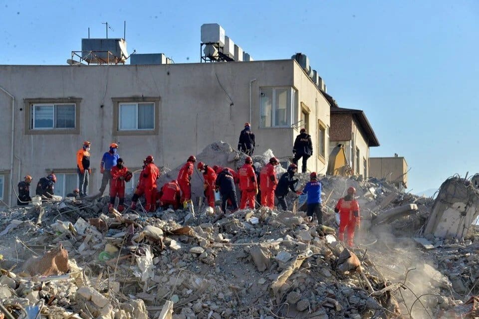 Kahramanmaraş merkezli 7,7 ve 7,6 b&uuml;y&uuml;kl&uuml;ğ&uuml;ndeki depremler 10 ilde b&uuml;y&uuml;k