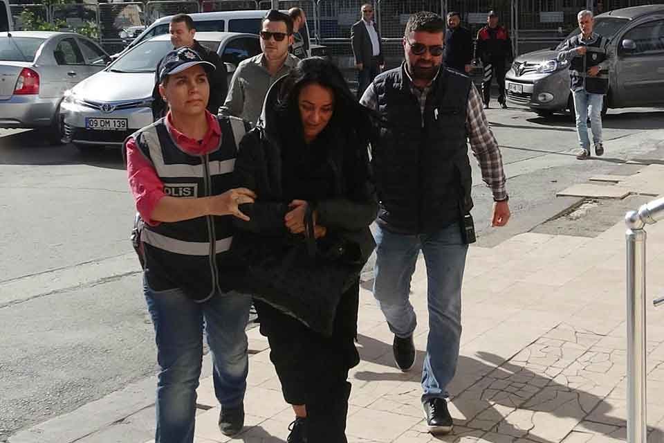 135 yıl hapsi istenen ‘Bitcoin Safiye’ ve eşinden 39 sayfalık savunma AYDIN'da, kendisini 'ekonomist-broker' olarak tanıtıp farklı meslek gruplarından 40 kişiyi