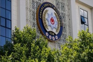 Emniyet'te ifade veren 14 emekli amiral adliyeye sevk edildi. Emekli