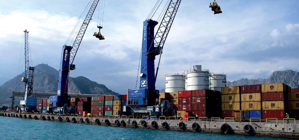 TÜİK: Dış ticaret açığı nisan ayında yıllık yüzde 42 arttı