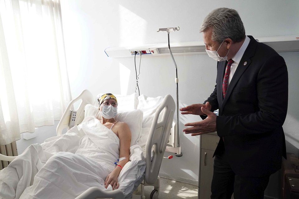 İzmir’in Seferihisar İlçesi açıklarında meydana gelen 6.9 büyüklüğündeki depremde, alışveriş