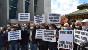 Ankara Dikmen Vadisi Kentsel D&ouml;n&uuml;ş&uuml;m Projesi mağdurları eylem yaptı. 16