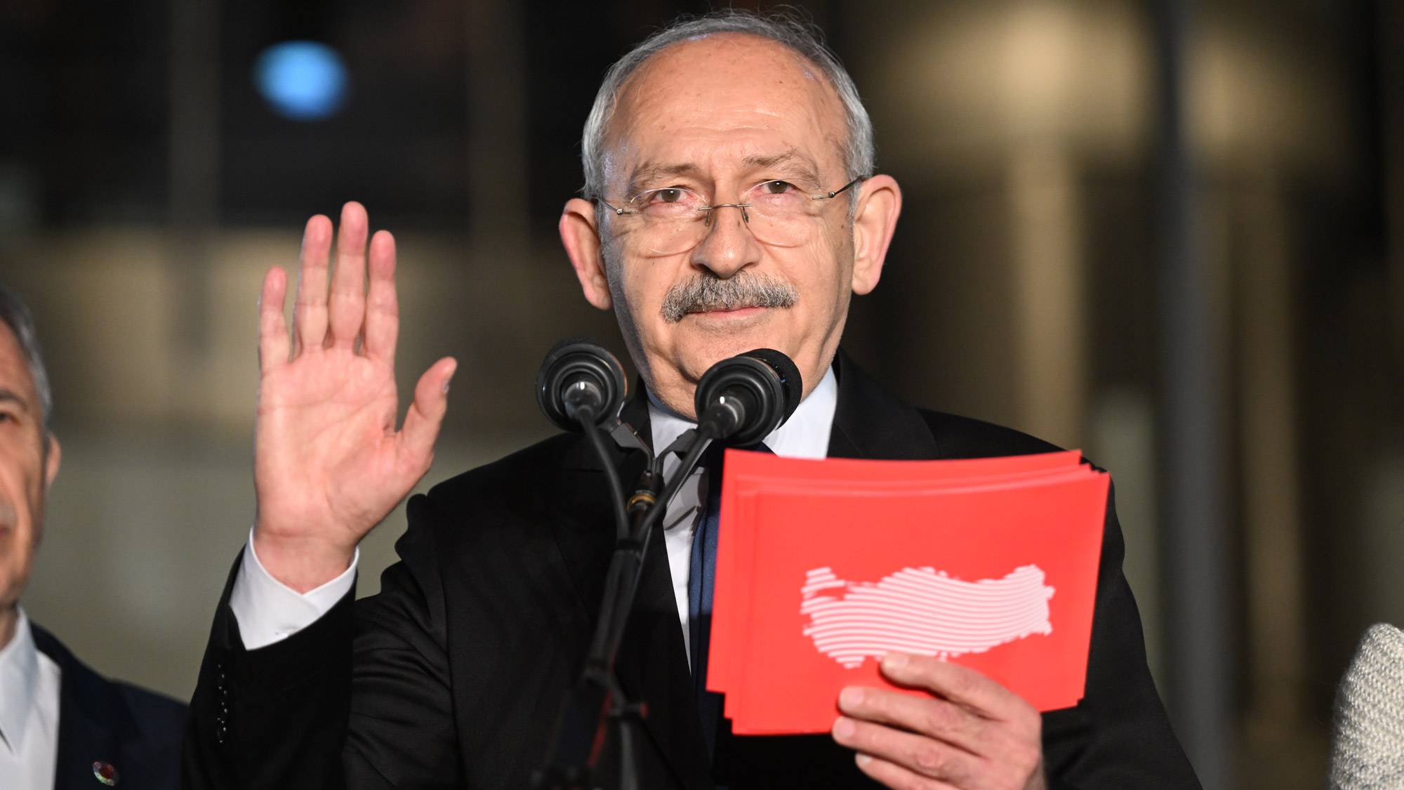 CHP Lideri Kılıçdaroğlu yaptığı paylaşımda “Cehennemin kapılarını kapatacağız” ifadesini kullandı.
