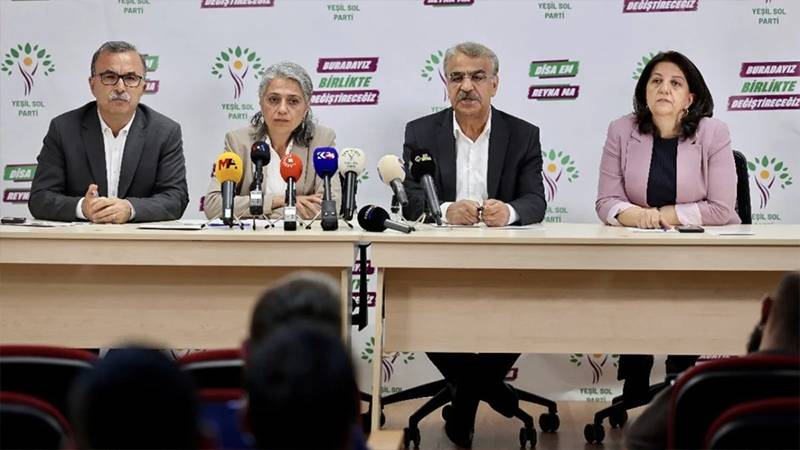 Toplantı sonrası yazılı açıklama yapacağı duyurulmuştu. Ancak bundan vazgeçildi ve