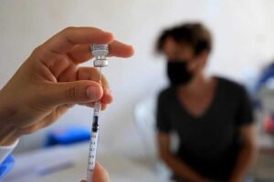 Sağlık Bakanı Fahrettin Koca başkanlığında d&uuml;zenlenen Koronavir&uuml;s Bilim Kurulu toplantısı