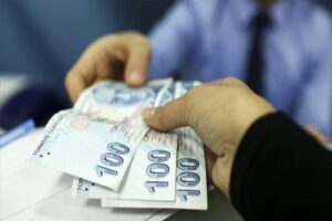 "Türkiye Aile Desteği" programı kapsamında 2,5 milyon vatandaşa aktarılacak 3,2