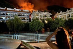 Muğla'nın Marmaris il&ccedil;esinde d&uuml;n &ccedil;ıkan ve bir kişinin hayatını kaybettiği