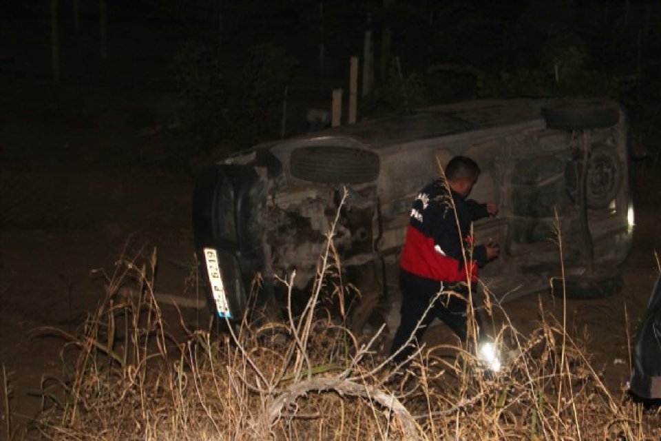 Manisa'nın Sarıg&ouml;l il&ccedil;esindeki kazada yaralanan 2 &ccedil;ocuk, kaldırıldıkları hastanede yaşamını