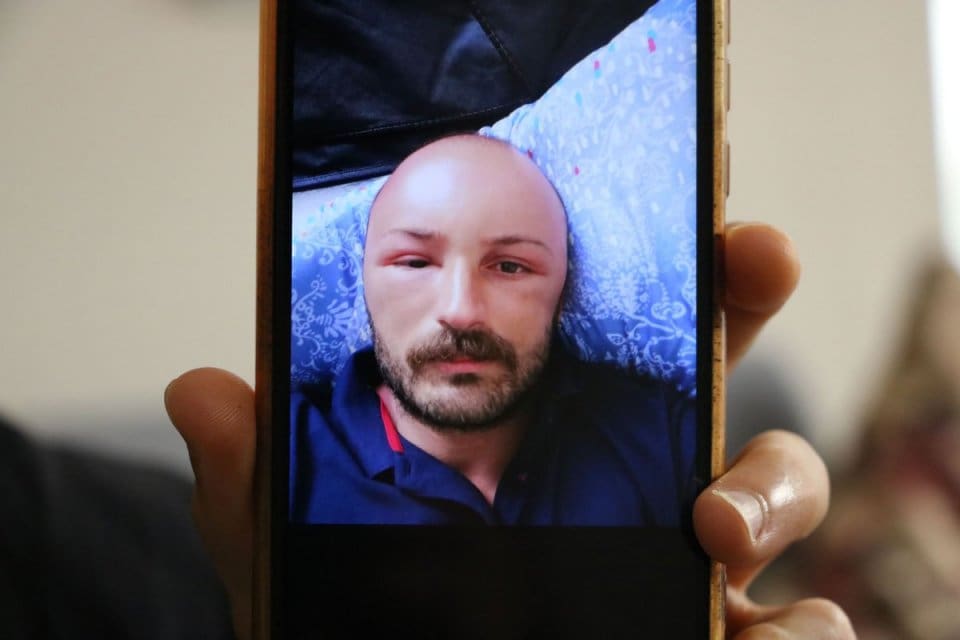 Zonguldak'ta, 2 g&uuml;n &uuml;st &uuml;ste denize giren Caner Arık'ın başında,