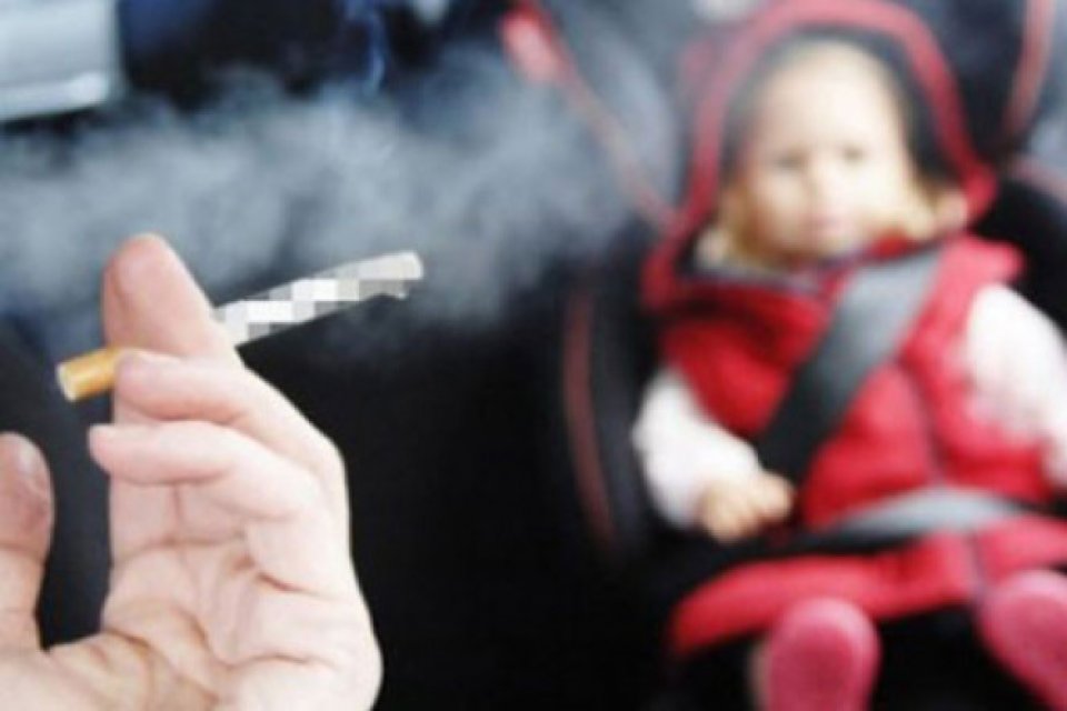 Aydın'da Melisa S.'nin (23), oğlu S.T.'ye (2) sigara i&ccedil;irdiği g&ouml;r&uuml;nt&uuml;ler