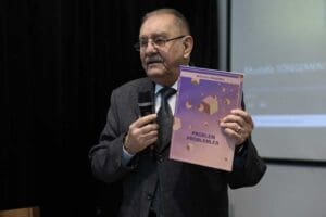 İtalyan matematik&ccedil;i Gianfrancesco Malfatti'nin&nbsp;201 yıllık matematik problemini &ccedil;&ouml;zen, 110 şiiri
