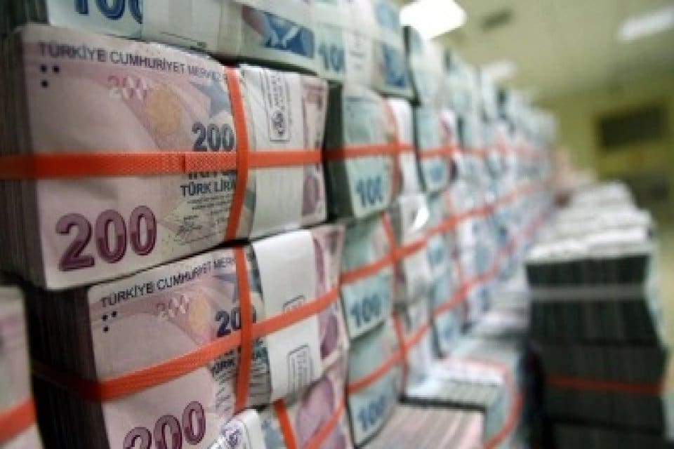 Cumhurbaşkanı Yardımcısı Oktay, 2023 b&uuml;t&ccedil;esinde giderlerin 4,47 trilyon TL, gelirlerin