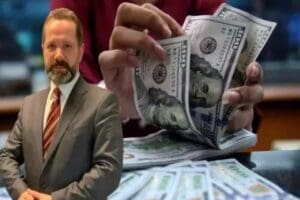 Dolar konusunda yaptığı tahminlerle tanınan İslam Memiş, 2023 yılı i&ccedil;in