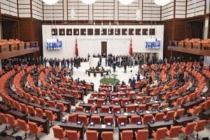 Depremden etkilenen ve m&uuml;cbir sebep ilan edilen 11 il ile