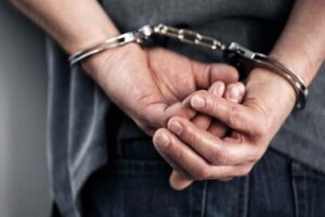 Aydın'ın Kuşadası ilçesinde 'hırsızlık' suçundan toplam 22 yıl 2 ay