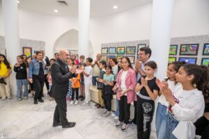 4 mahalle ve 4 ortaokuldan 60 öğrencinin eserlerinin yer aldığı