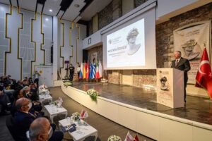 Doğal taş sekt&ouml;r&uuml;n&uuml;n en &ouml;nemli fuarları arasındaki Marble İzmir Fuarı