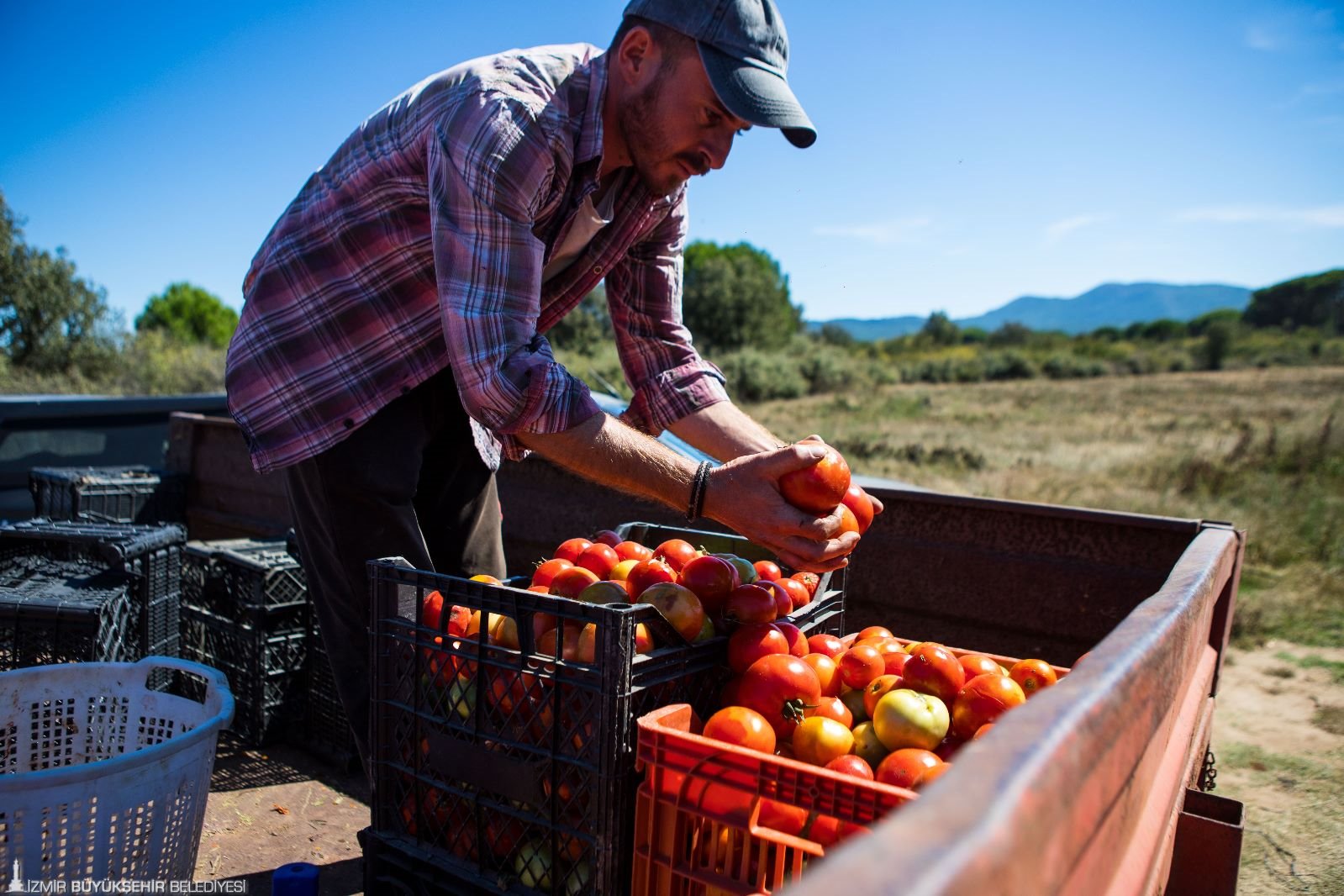  İzmir Büyükşehir Belediye Başkanı Tunç Soyer’in “Başka Bir Tarım Mümkün”