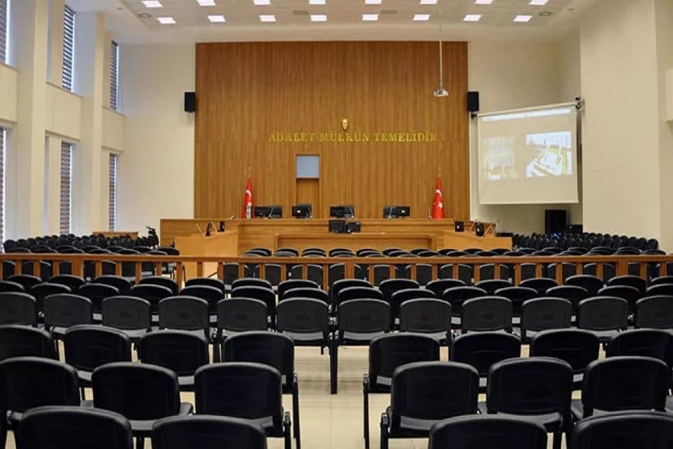 28 Şubat Davası kapsamında yargılanan ve m&uuml;ebbet hapis cezasına &ccedil;arptırılan