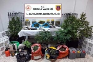 Muğla'da 31 su&ccedil; kaydı bulunan ve yakalanmamak i&ccedil;in İsrail vatandaşı