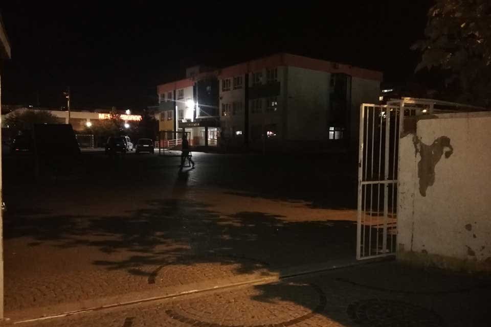 İzmir&rsquo;in Buca il&ccedil;esinde Sevgi Ferit Akın Ortaokulu'nda &ouml;ğrenim g&ouml;ren &ouml;ğrencilerden