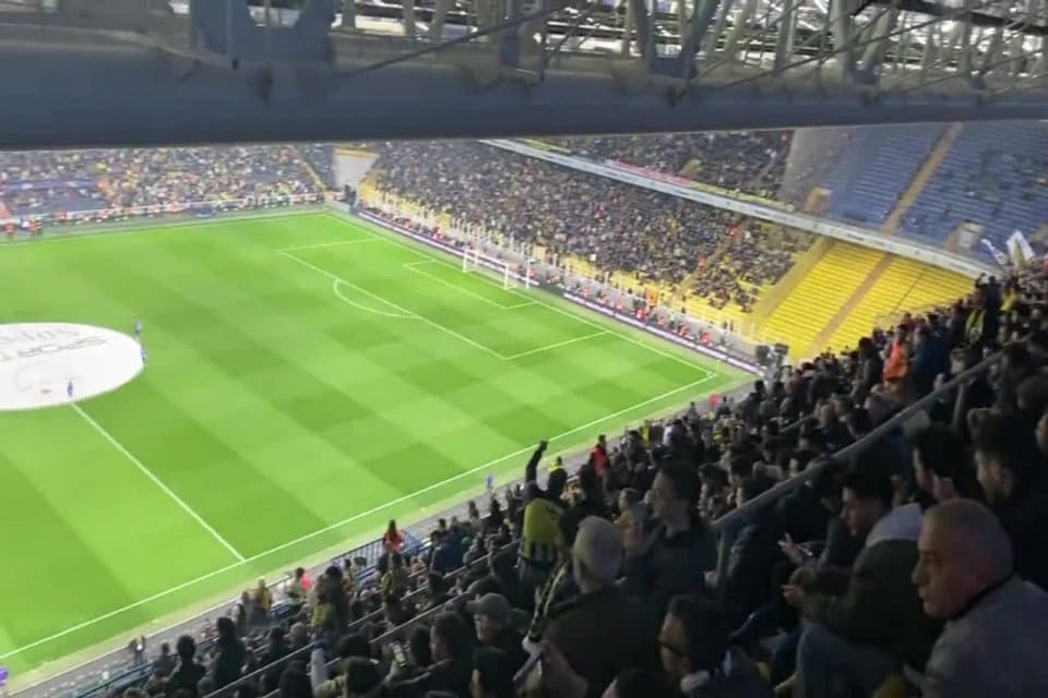 Anadolu Cumhuriyet Başsavcılığı, &Uuml;lker Stadyumu'nda oynanan Fenerbah&ccedil;e-Konyaspor ma&ccedil;ında ger&ccedil;ekleşen eylemlerden