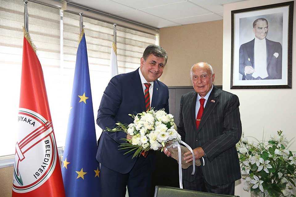 Kıbrıs-Irak-Balkanlar-Avrasya T&uuml;rk Edebiyatları Kurumu (KIBATEK) ve Karşıyaka Belediyesi iş birliğiyle