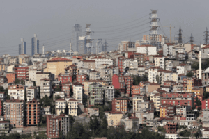 Mevcut binaların y&uuml;zde 70&rsquo;inin 1999 &ouml;ncesi inşa edildiği İstanbul&rsquo;da riskli