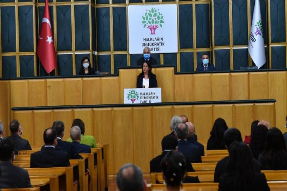 Yargıtay Cumhuriyet Başsavcılığının iddianamesinde, HDP'nin devletin b&ouml;l&uuml;nmez b&uuml;t&uuml;nl&uuml;ğ&uuml;ne aykırı eylemlerin