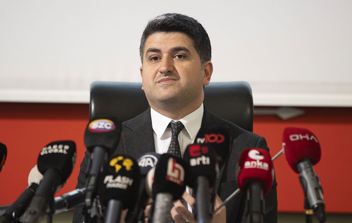 Görevinden istifa eden CHP’nin Bilgi ve İletişim Teknojileri’nden sorumlu Genel