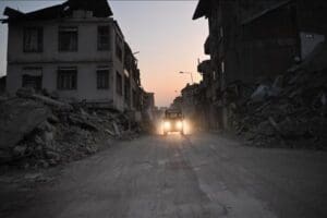 Adalet Bakanı Bekir Bozdağ, depremde yıkılan binalarla ilgili soruşturmalarda 171