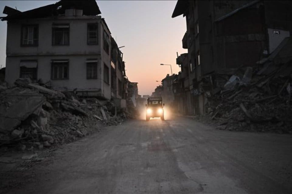 Adalet Bakanı Bekir Bozdağ, depremde yıkılan binalarla ilgili soruşturmalarda 171