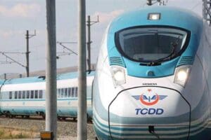 Temelleri 8 yıl &ouml;nce atılan 2019 yılında bitirileceği planlanan Ankara-İzmir