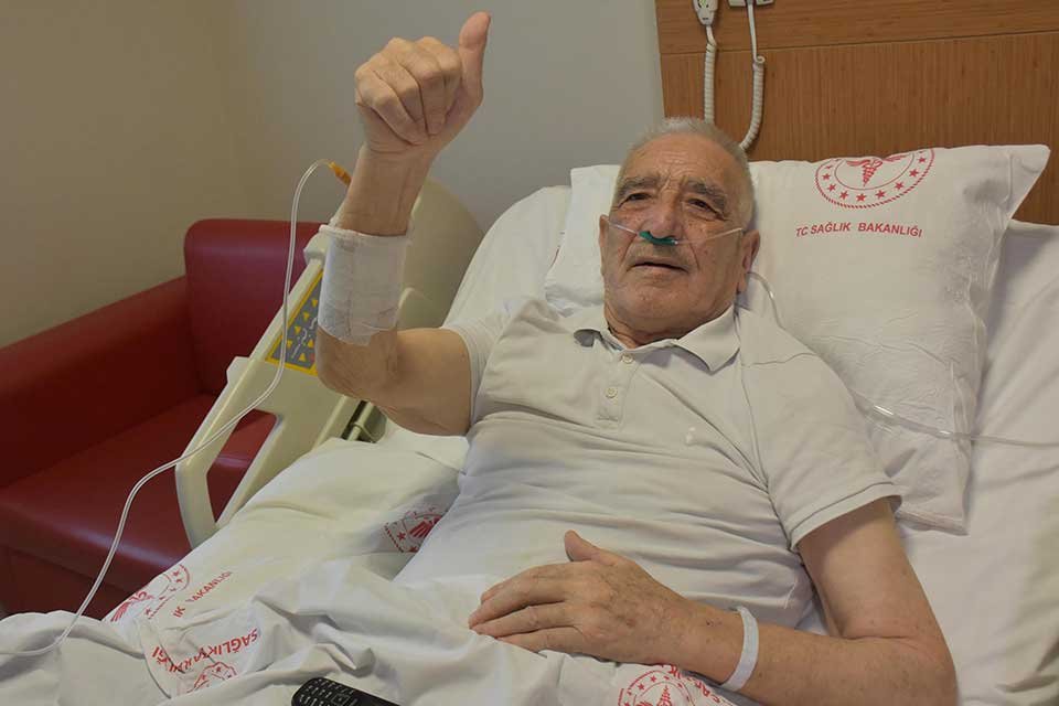 K&Uuml;TAHYA'nın Simav il&ccedil;esine bağlı &Ccedil;aysimav k&ouml;y&uuml;nde yaşayan 82 yaşındaki İsmail