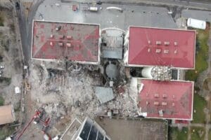 Diyarbakır'da 89 kişiye mezar olan Galeria Sitesi ile ilgili dikkat