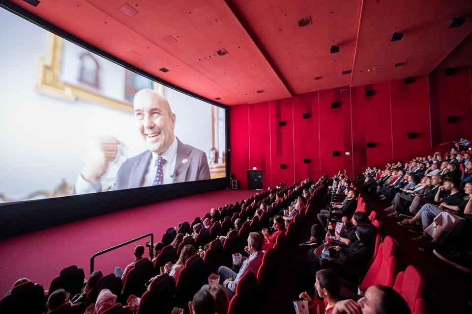 İzmir B&uuml;y&uuml;kşehir Belediyesi&rsquo;nin d&uuml;zenlediği tarihin en g&ouml;rkemli 9 Eyl&uuml;l kutlamaları
