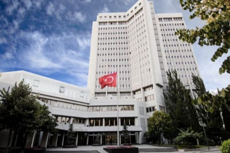 Konsolosluklarının &ccedil;alışmalarına ara veren &uuml;lkelerin de aralarında olduğu 9 &uuml;lkenin