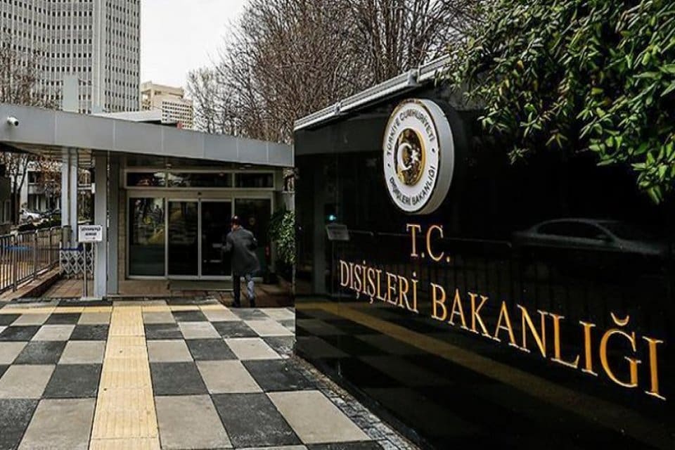 T&uuml;rkiye 9 yıl aradan sonra Kahire&rsquo;ye bir B&uuml;y&uuml;kel&ccedil;i atadı. Ancak