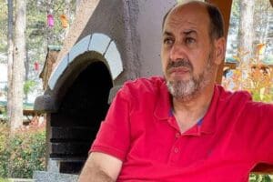 İstanbul &Ccedil;ekmek&ouml;y'de hayvanat bah&ccedil;esinde, kamuoyunda bioenerji ve metafizik uzmanı olarak