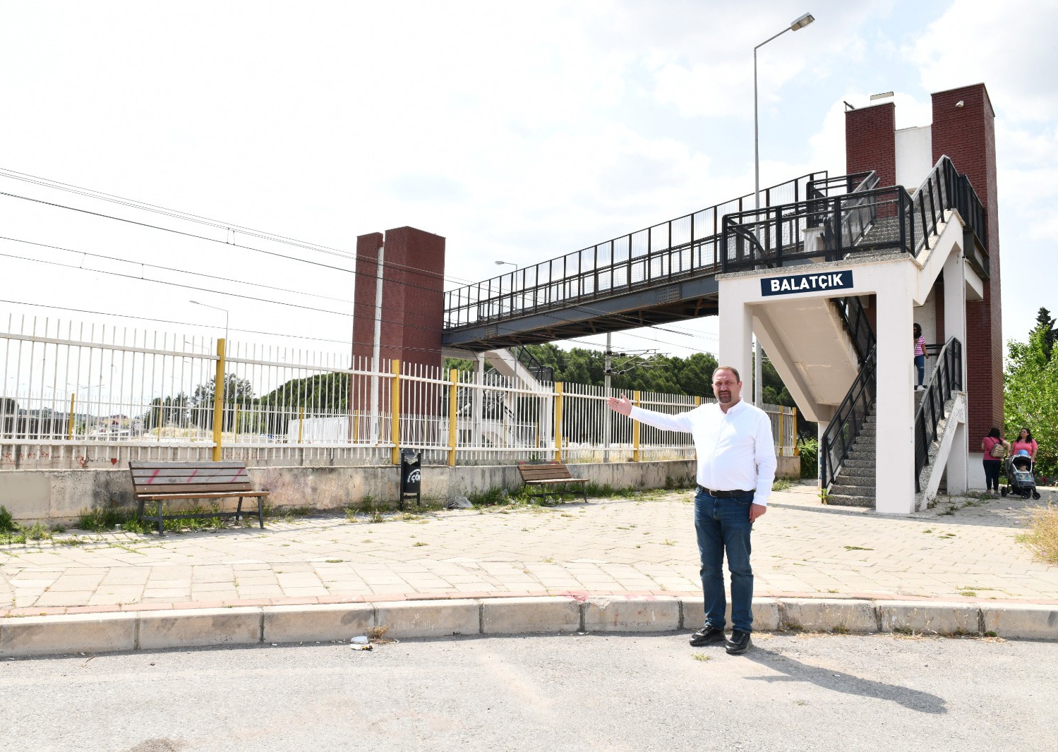 İzmir’de kent içi raylı sistemin önemli ayağını oluşturan İZBAN’a iki