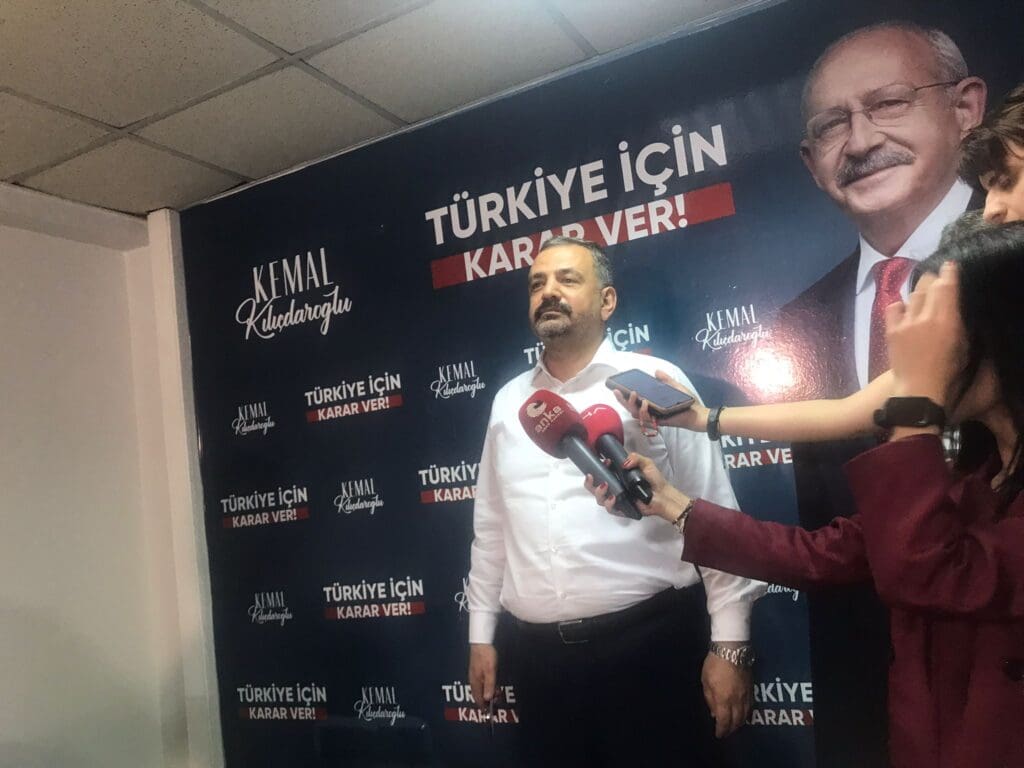CHP İzmir İl Başkanı Aslanoğlu, İzmir'deki oy oranını açıkladı: 'Kılıçdaroğlu'nun oyları artacaktır'
