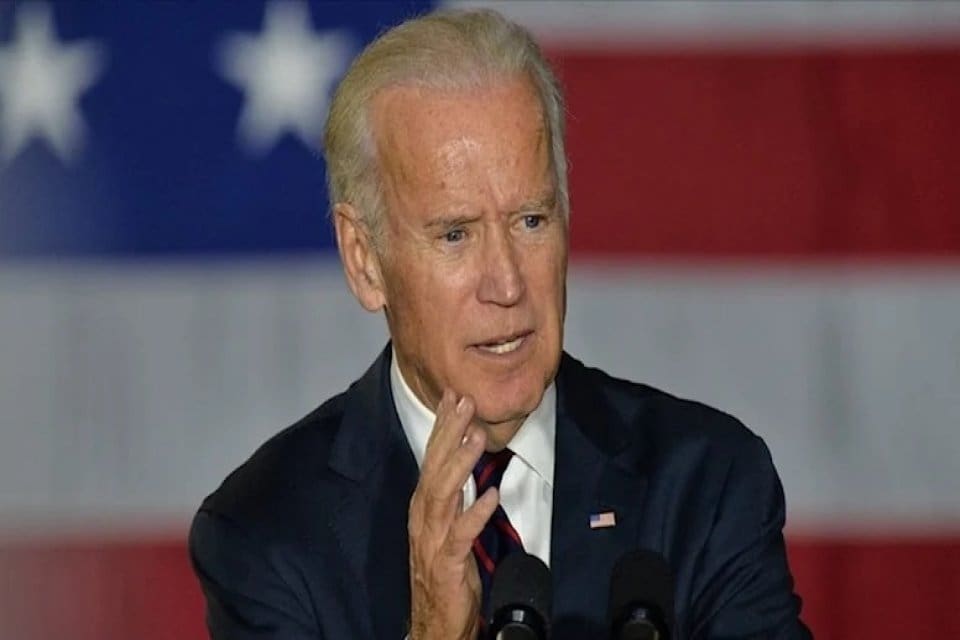 FBI,&nbsp;"gizli belge" soruşturması nedeniyle ABD Başkanı Biden'ın konutunda arama yapıyor.