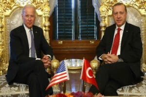 ABD'de g&uuml;ndem son d&ouml;nemde iyice tartışılan T&uuml;rkiye'ye F-16 satışı… Başkan