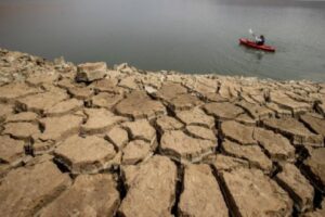 ABD&rsquo;nin California eyaletinin g&uuml;neyinde kuraklık nedeniyle acil durum ilan edildi.