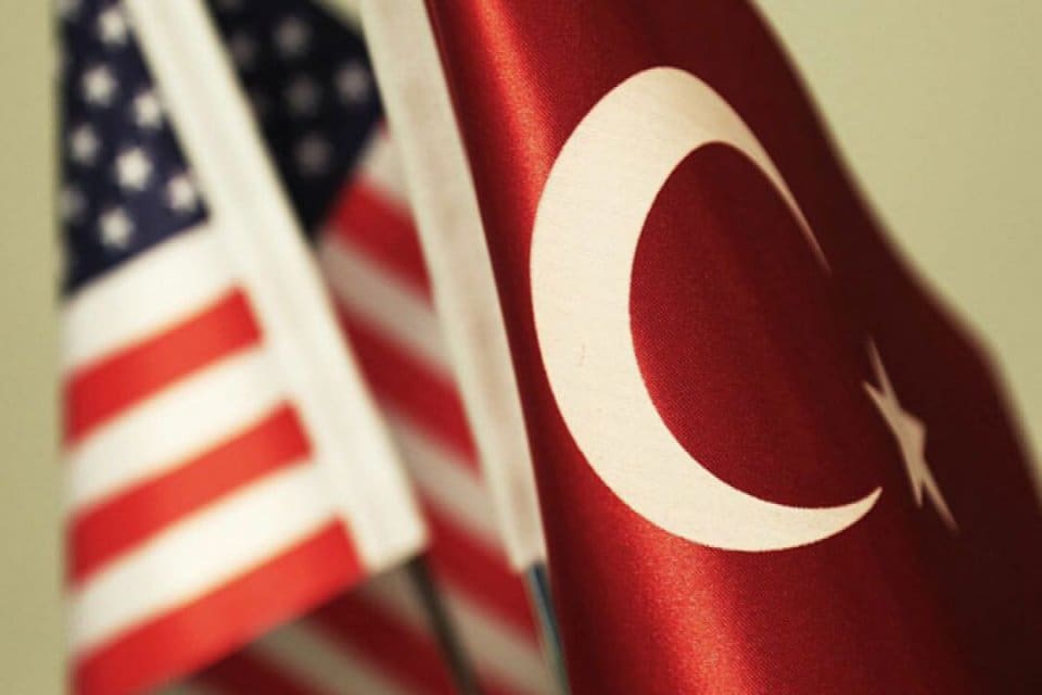 ABD'nin Ankara B&uuml;y&uuml;kel&ccedil;iliği'nden yapılan a&ccedil;ıklamada, T&uuml;rkiye'nin oligark parası konusunda dikkatli