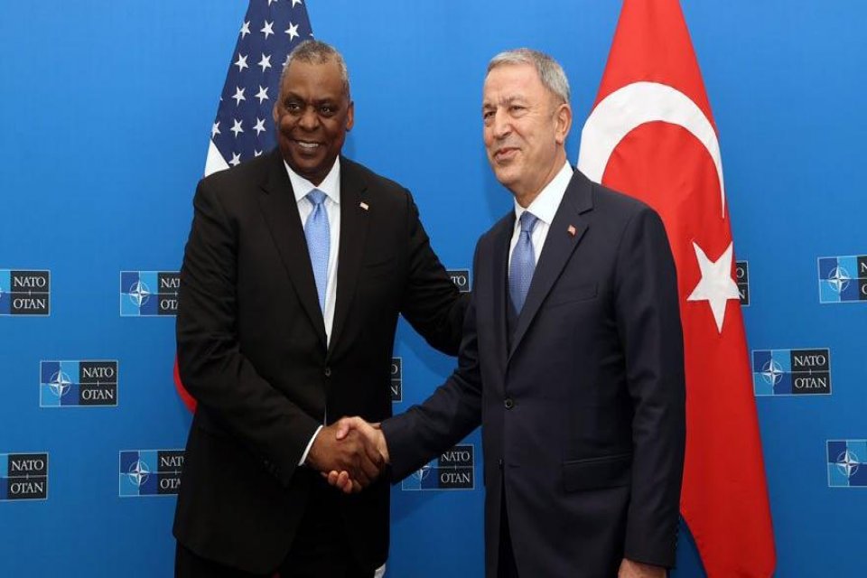 ABD Savunma Bakanı Lloyd J. Austin d&uuml;n Yunan mevkidaşı Nikos