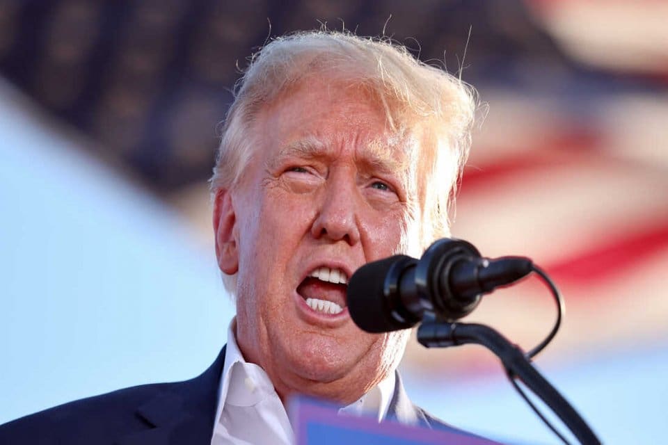 ABD&rsquo;de Temsilciler Meclisi 6 Ocak Soruşturma Komitesi eski Başkan Donald