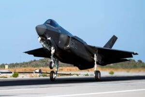 ABD&rsquo;ye ait F-35A Lightning II ve F-15E Strike Eagle tipi