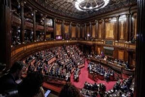 İtalya'da 25 Eyl&uuml;l'de yapılacak genel se&ccedil;imler &ouml;ncesinde, Rusya'nın el altından