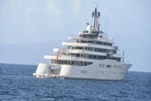 Rus milyarder Roman Abramovi&ccedil;'in l&uuml;ks yatı 'Eclipse" Muğla'nın Bodrum il&ccedil;esinde,